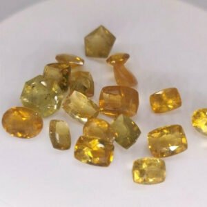 GREAT VALUE LOT 20 pcs 21.45 ct GOLD GREEN APATITE - BRAZIL