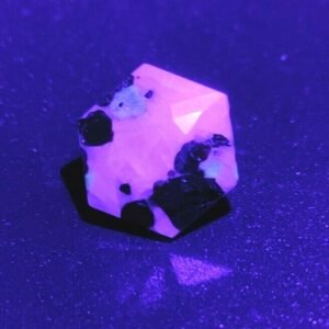 10.53 ct FRANKLINITE, WILLEMITE, ZINCITE - USA